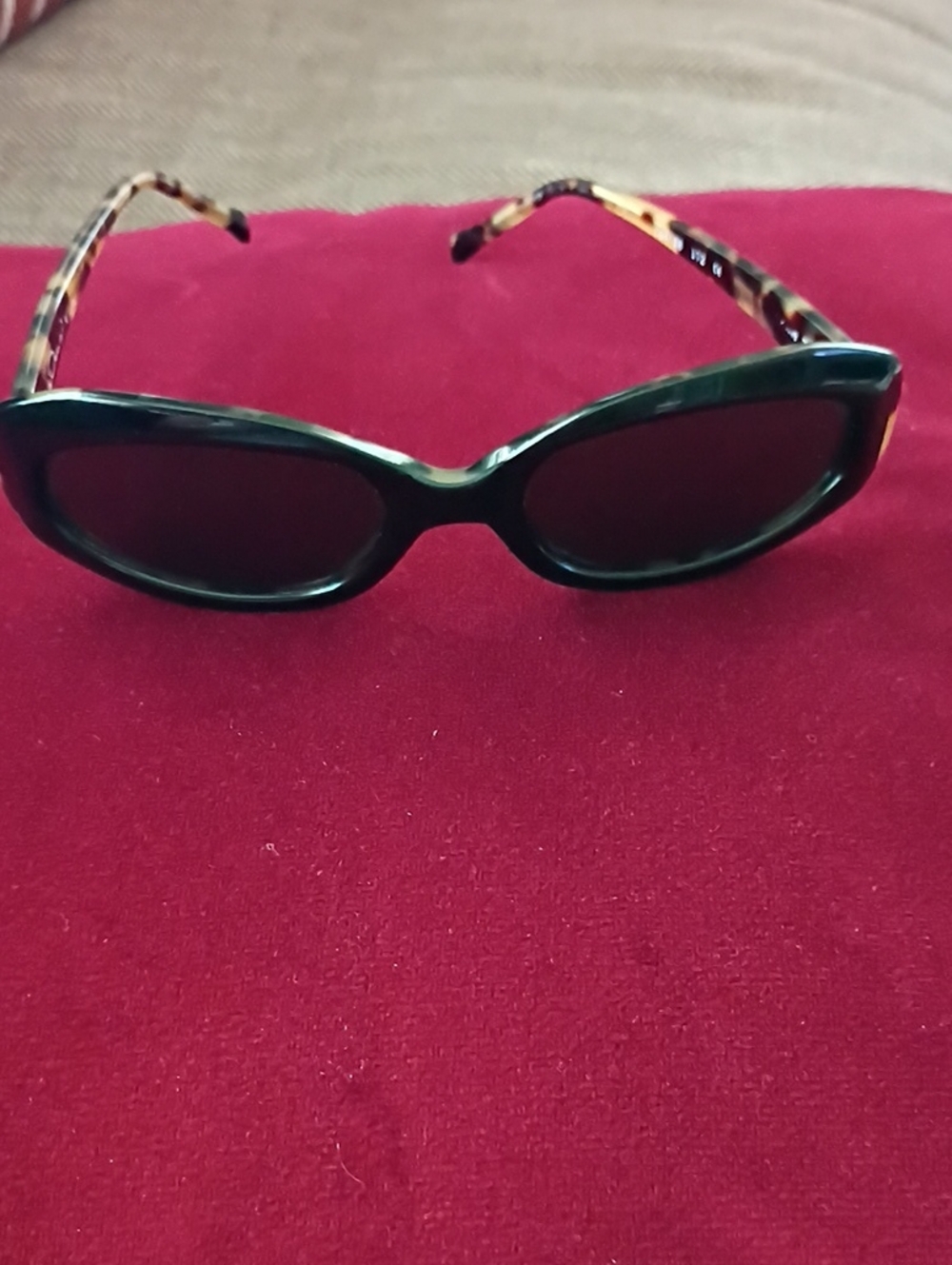 Oscar De La Renta Cat-Eye Women's Sunglasses